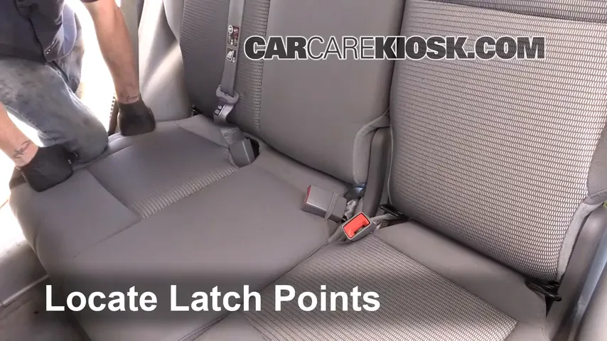 2008 Chrysler PT Cruiser Touring 2.4L 4 Cyl. Car Seats Install